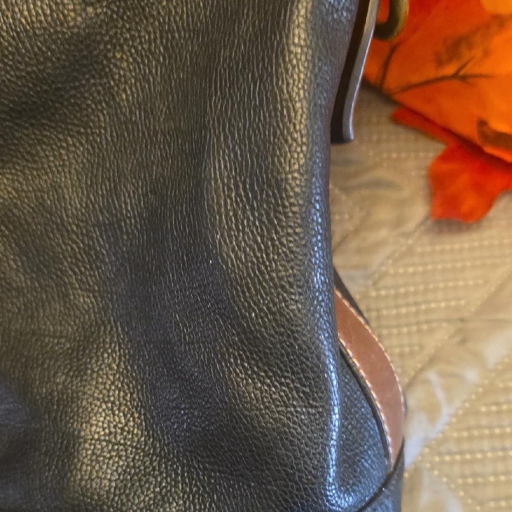 Coach Black Leather Shoulder Hobo Bag No. E0993-70189 - Picture 15 of 17